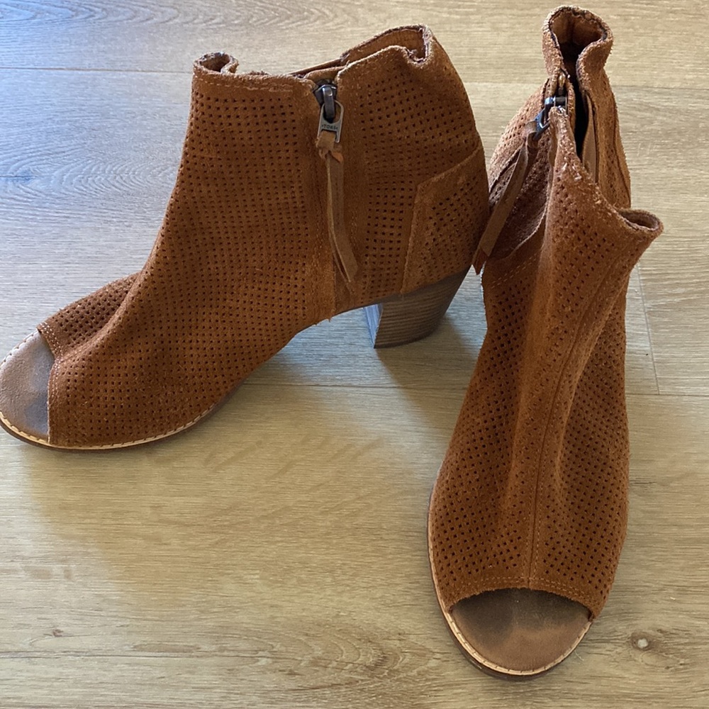 TOMS Majorca Peep Toe Bootie Women's Toe Open Shoes, Tan Suede Embossed